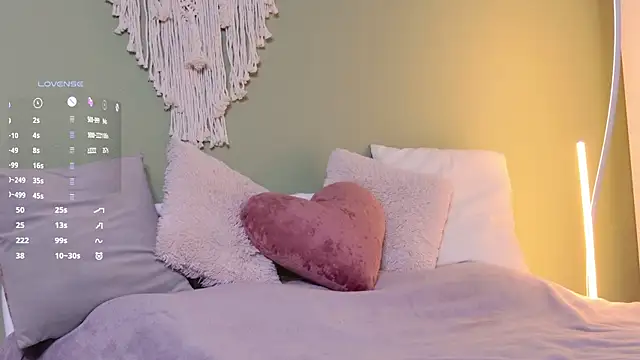 Rinas secret online show from 28, 2, 2025