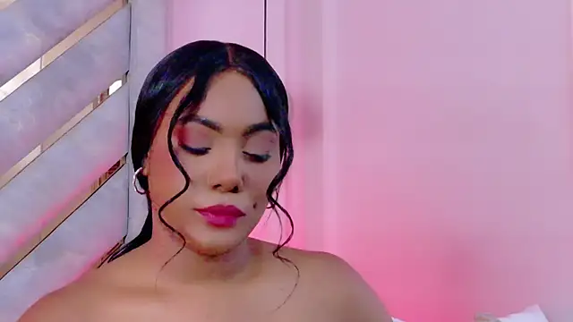 Snapshot of Sara_Boom chatting on 18, 12, 2025 Sara Boom online show from 18, 12, 2025