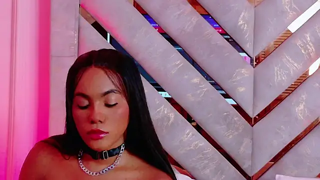 Snapshot of Sara_Boom chatting on 10, 1, 2026 Sara Boom online show from 10, 1, 2026