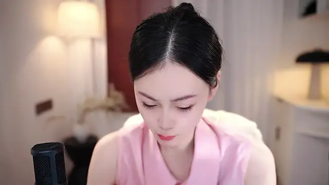 Snapshot of Ocean--Lili chatting on 12, 9, 2025 Ocean--Lili online show from 12, 9, 2025