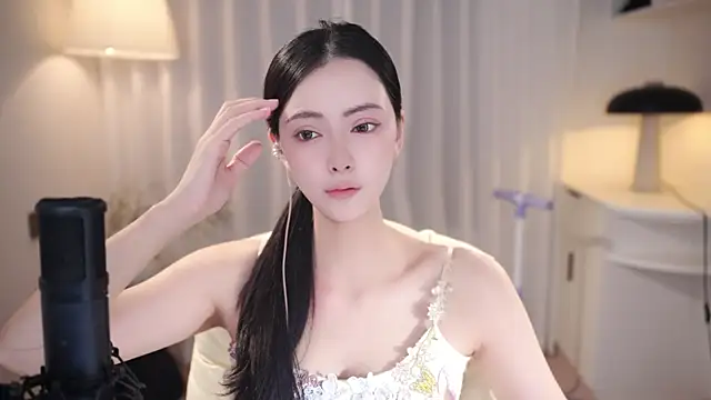 Snapshot of Ocean--Lili chatting on 4, 10, 2025 Ocean--Lili online show from 4, 10, 2025