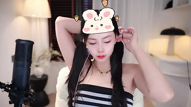 Snapshot of Ocean--Lili chatting on 11, 10, 2025 Ocean--Lili online show from 11, 10, 2025