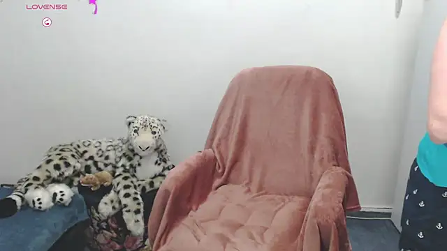 Snapshot of Ammillia chatting on 21, 1, 2025 Ammillia online show from 21, 1, 2025