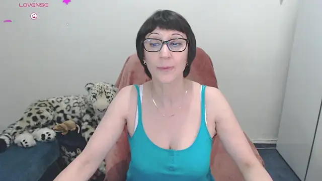 Snapshot of Ammillia chatting on 12, 2, 2025 Ammillia online show from 12, 2, 2025