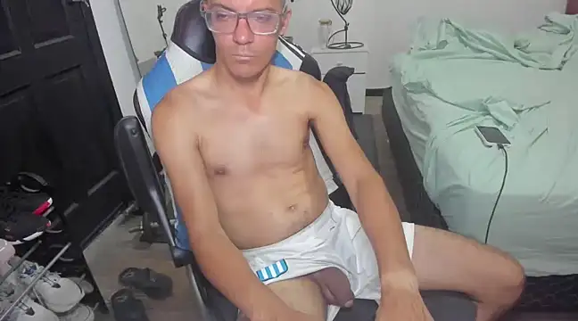 Snapshot of guachin_hunk chatting on 23, 1, 2025 guachin hunk online show from 23, 1, 2025