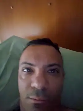 Snapshot of guachin_hunk chatting on 15, 2, 2026 guachin hunk online show from 15, 2, 2026