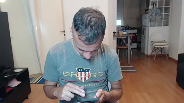 guachin hunk online show from 4, 4, 2026