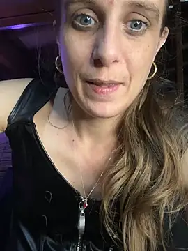 Snapshot of LadyChantale chatting on 21, 1, 2025 LadyChantale online show from 21, 1, 2025
