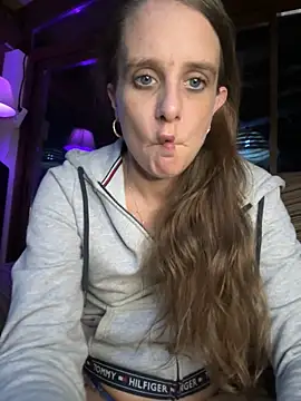 Snapshot of LadyChantale chatting on 22, 1, 2025 LadyChantale online show from 22, 1, 2025