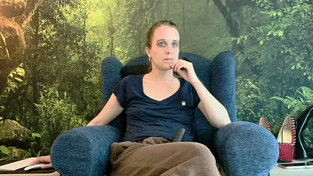 Snapshot of LadyChantale chatting on 20, 3, 2025 LadyChantale online show from 20, 3, 2025