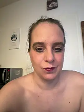 LadyChantale online show from 8, 4, 2026