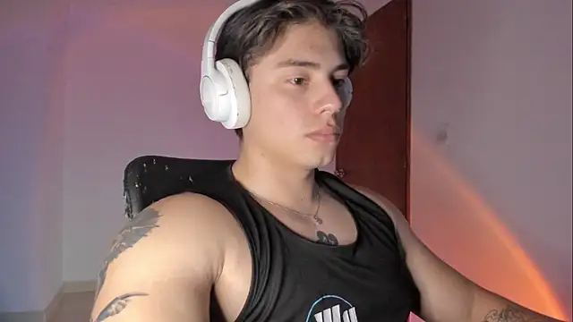 Giordano Russo online show from 5, 3, 2026