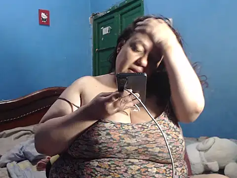 Snapshot of Lauren_baby chatting on 1, 7, 2026 Lauren baby online show from 1, 7, 2026