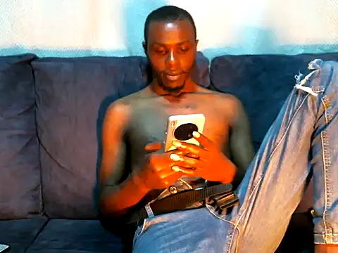 Snapshot of reezly chatting on 12, 11, 2025 reezly online show from 12, 11, 2025