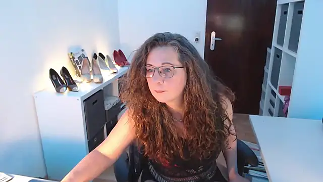 Snapshot of GeilesLuder75 chatting on 16, 2, 2025 GeilesLuder75 online show from 16, 2, 2025