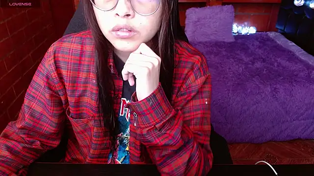 Snapshot of MidoriQuiinn chatting on 21, 5, 2026 MidoriQuiinn online show from 21, 5, 2026