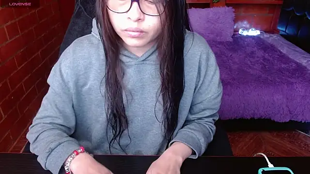 Snapshot of MidoriQuiinn chatting on 22, 7, 2026 MidoriQuiinn online show from 22, 7, 2026