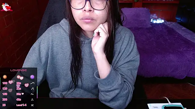 Snapshot of MidoriQuiinn chatting on 23, 7, 2026 MidoriQuiinn online show from 23, 7, 2026