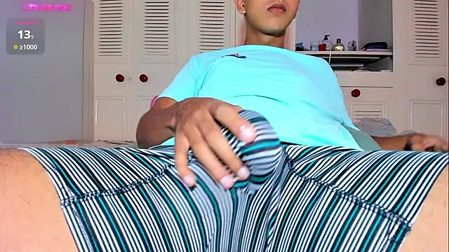 Snapshot of boy_bigcock24cm chatting on 22, 3, 2025 boy bigcock24cm online show from 22, 3, 2025