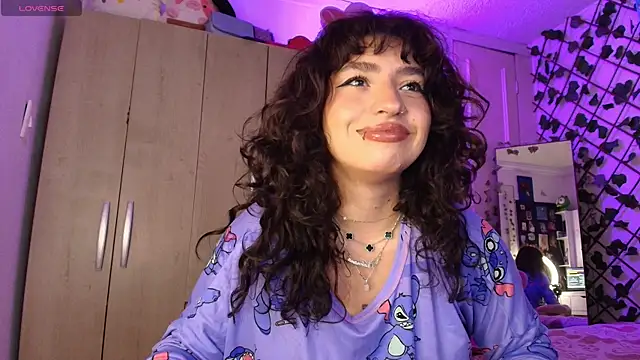 Snapshot of valenor_ chatting on 25, 6, 2026 valenor online show from 25, 6, 2026