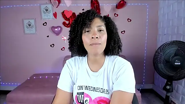Snapshot of DannaBerry chatting on 15, 2, 2025 DannaBerry online show from 15, 2, 2025