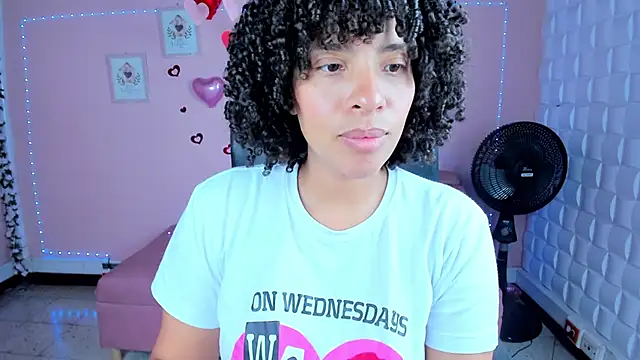 Snapshot of DannaBerry chatting on 12, 3, 2025 DannaBerry online show from 12, 3, 2025
