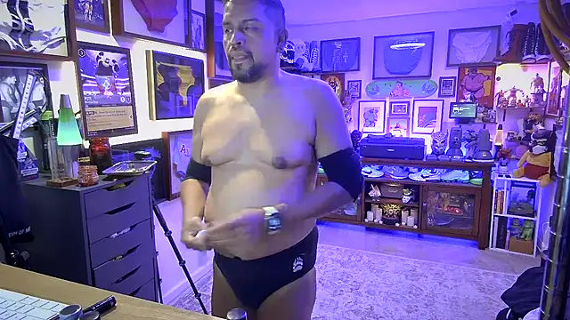 Snapshot of Briefs_bud chatting on 16, 2, 2025 Briefs bud online show from 16, 2, 2025