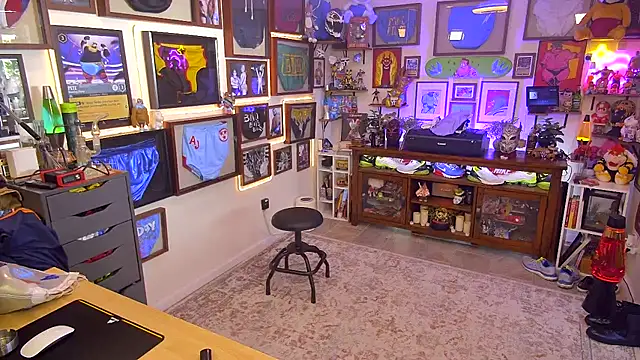 Snapshot of Briefs_bud chatting on 23, 11, 2025 Briefs bud online show from 23, 11, 2025