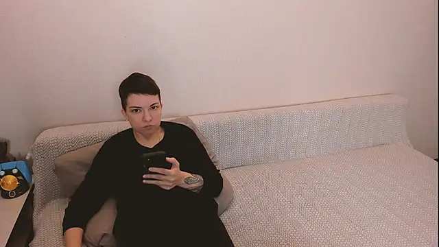 secret dreams   online show from 9, 2, 2026