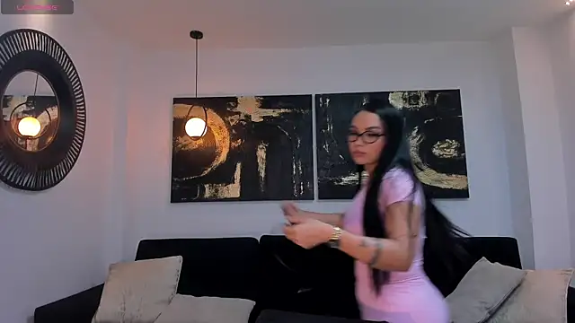 MollyJones  online show from 16, 6, 2026