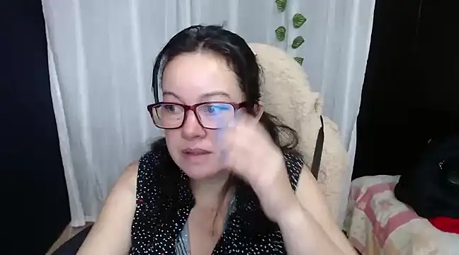 Sonialorens  online show from 27, 12, 2024