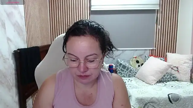 Sonialorens  online show from 20, 5, 2026