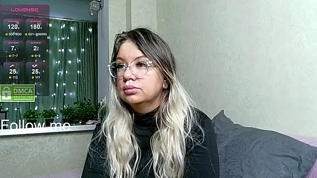 Snapshot of elven_dreams_ chatting on 2, 12, 2025 elven dreams online show from 2, 12, 2025