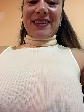 Snapshot of angelitasexy81 chatting on 18, 2, 2025 angelitasexy81 online show from 18, 2, 2025