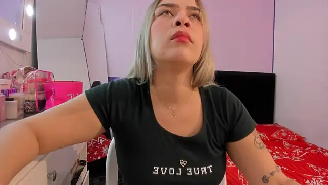 Snapshot of Byanca_Winklar chatting on 19, 12, 2024 Byanca Winklar online show from 19, 12, 2024