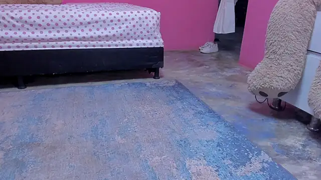 Emma lean online show from 5, 2, 2025