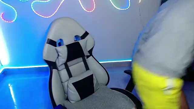 sebastian horny online show from 25, 9, 2025