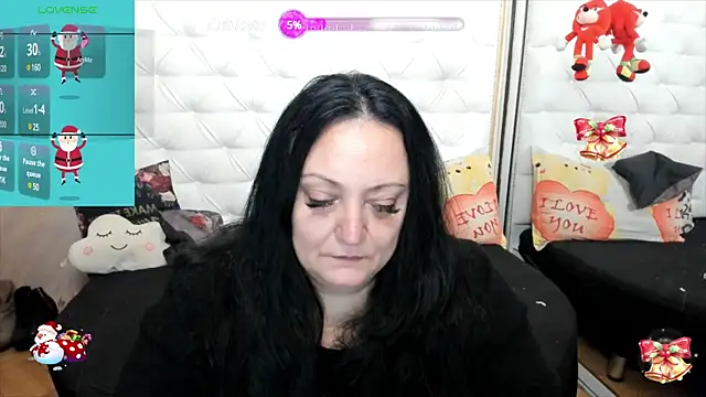 Snapshot of lady_lauren chatting on 12, 12, 2024 lady lauren online show from 12, 12, 2024