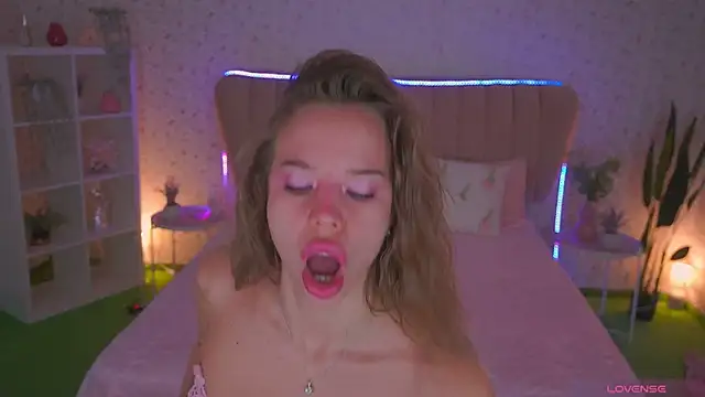 Sexy Ira online show from 12, 4, 2026