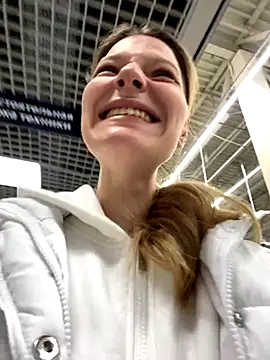 MaryHiggins online show from 18, 10, 2025