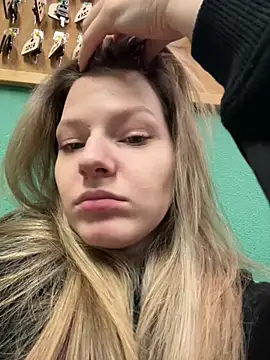 MaryHiggins online show from 17, 12, 2025