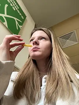 MaryHiggins online show from 23, 3, 2026