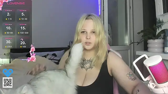 Snapshot of B_Ratz chatting on 14, 9, 2025 B Ratz online show from 14, 9, 2025