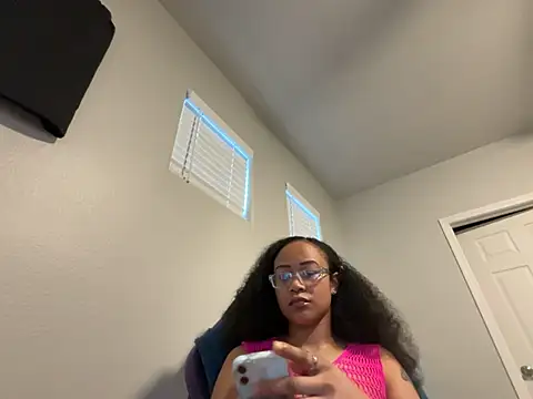 RylHoneyy online show from 10, 2, 2026