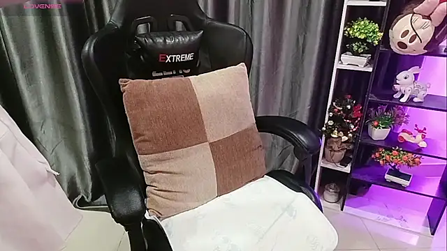 Yuki-yio online show from 23, 3, 2026