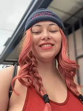 seraphine23 online show from 5, 2, 2025