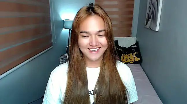 MoaningKylie online show from 18, 12, 2024