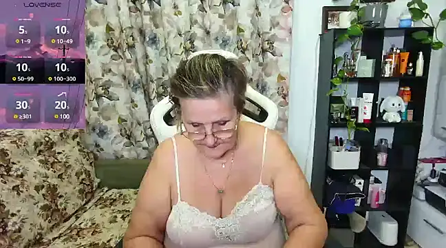 Selenna57 online show from 9, 12, 2024