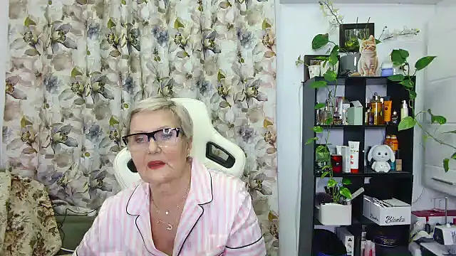 Selenna57 online show from 13, 2, 2025