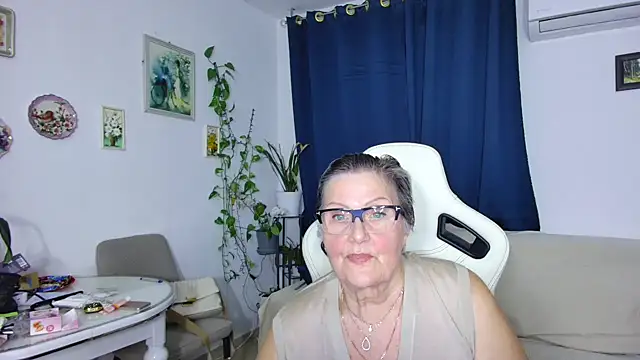 Selenna57 online show from 26, 3, 2026